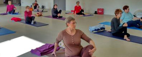 postures yoga à Saint-Saire